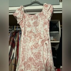 Women's Dusty Rose Floral Puff-Sleeve Dress - EVERYTHING MUST GO